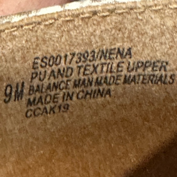 Tan sandals with snake print heels - Picture 4 of 7